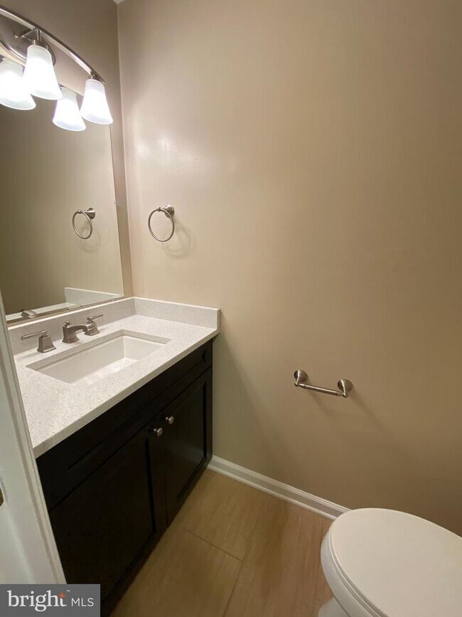 Building Photo - 10457 Red Granite Terrace
