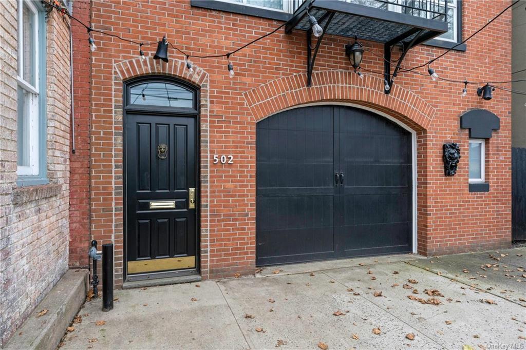 Primary Photo - 502 Piermont Ave