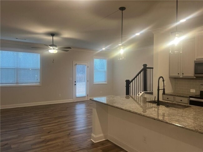 Building Photo - 4561 Cypress Pk Dr