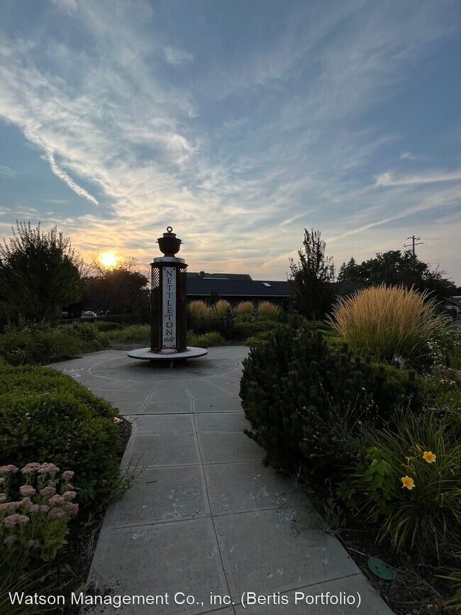 Foto del edificio - 3 br, 2 bath House - 2102 W Maxwell