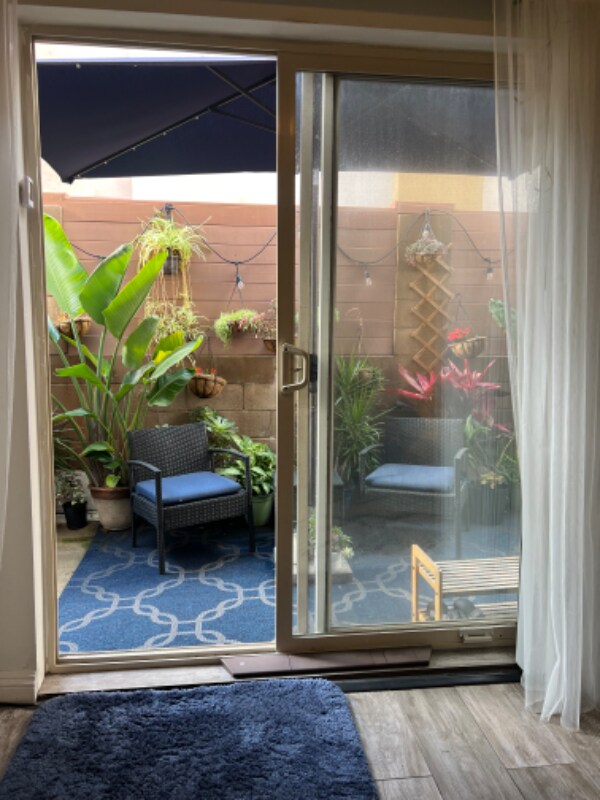 Foto del edificio - 4015 Crest Dr