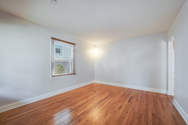 Photo - 3000 Meade Ave House