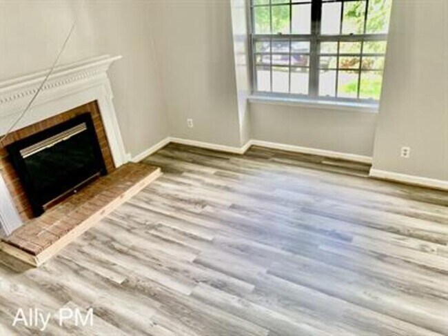 Foto del edificio - 2383 Austin Dr