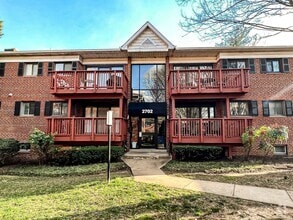 Building Photo - 2702 Dartmouth Rd