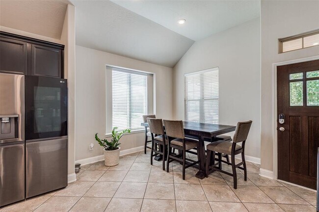 Building Photo - 8110 Lockridge Terrace Ln