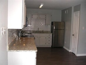 Building Photo - 5725 Harvest Hill Rd