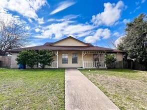 Building Photo - 707 Ruth Ct