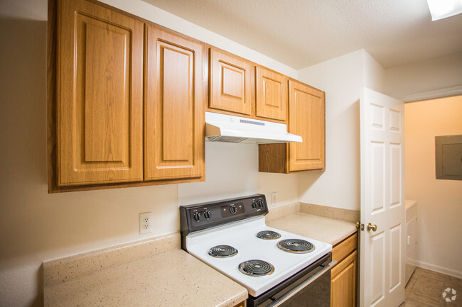 Crossings at Summerland - Apartments in Woodbridge, VA | Apartments.com