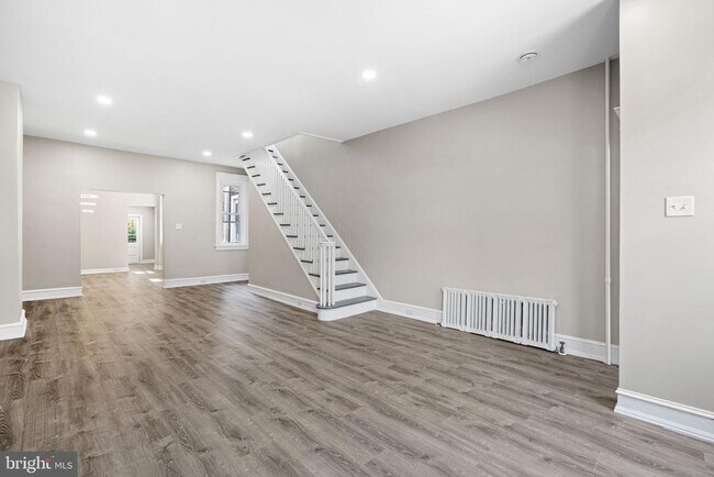 Building Photo - 2257 Ann St