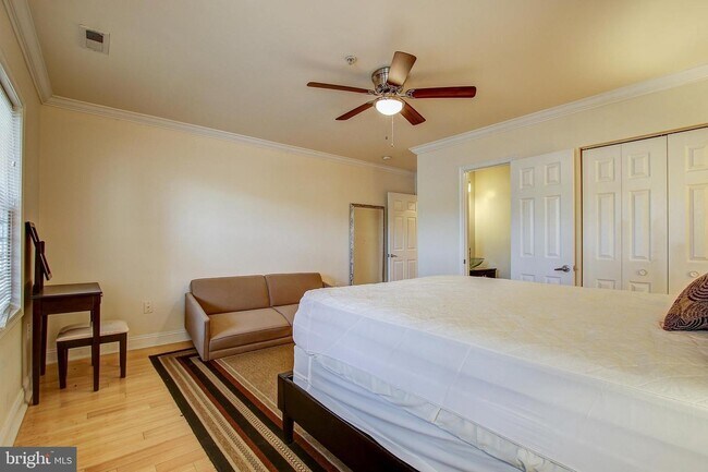 Foto del edificio - 2443 25th St SE