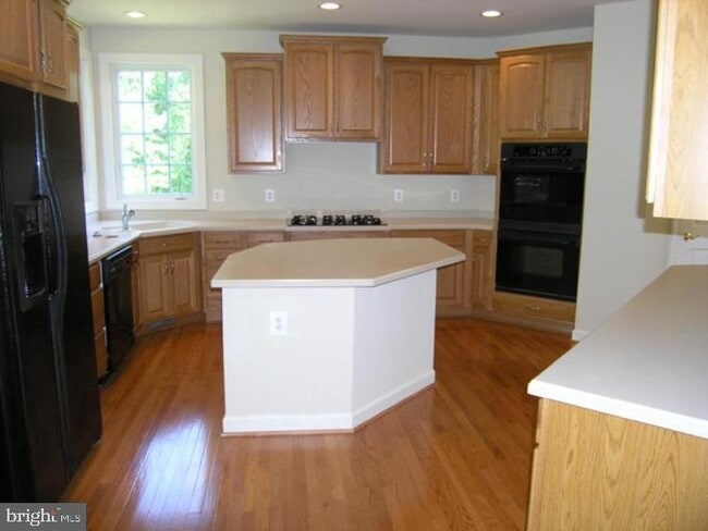 Building Photo - 3717 Fidelis Ct