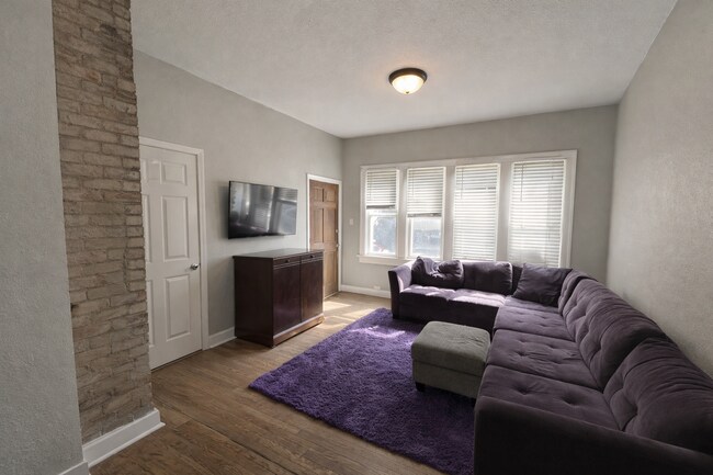 Foto del edificio - 1709 N Astor St