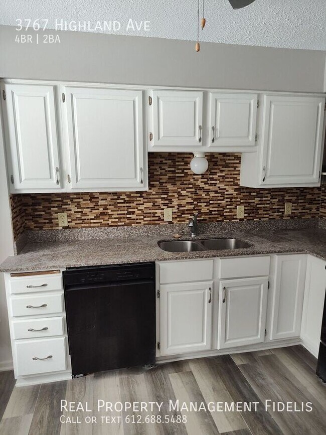 Foto del edificio - 3767 Highland Ave