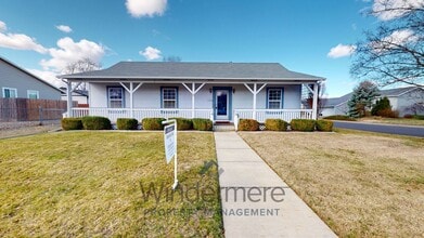 Building Photo - 1150 Edgemont Pl