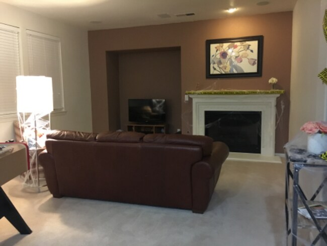 Foto del edificio - 8 Opal Station Dr