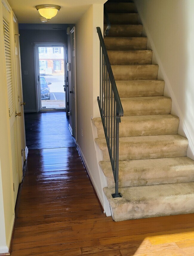 Foto del edificio - 2216 Fort Pickens Ct