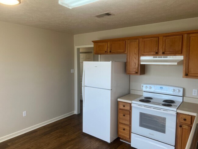 Foto del edificio - 3 Bed 2 Bath Home