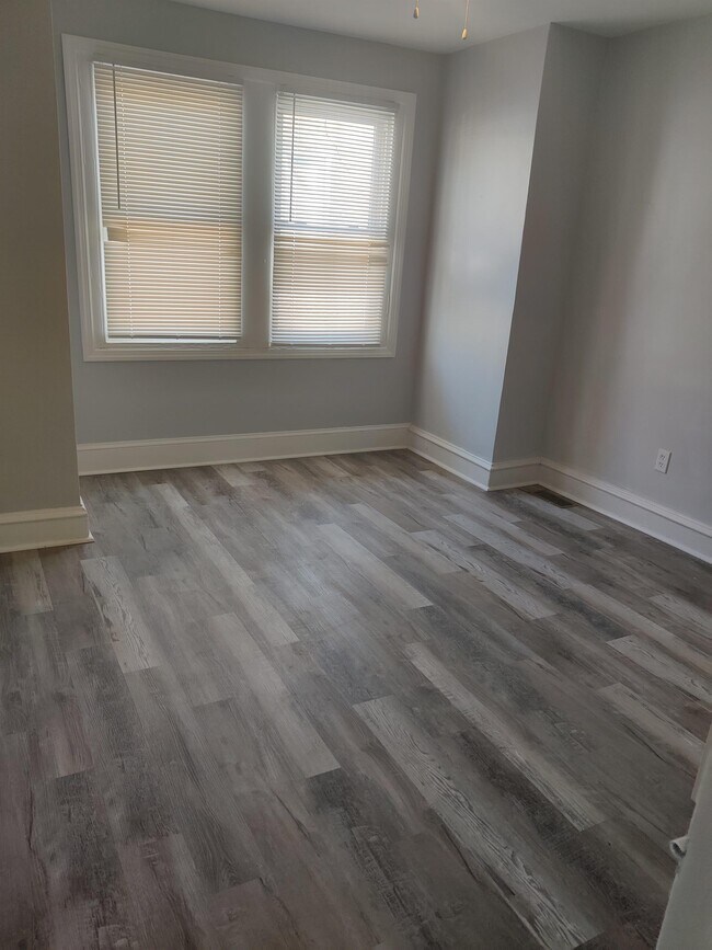 Building Photo - 6055 Ogontz Ave