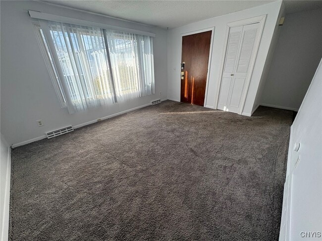 Foto del edificio - 519 Sunflower Dr