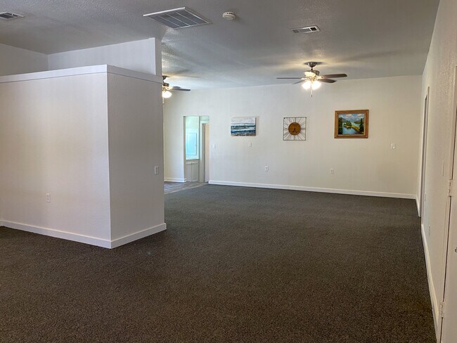 Foto del edificio - 10616 County Road 1020