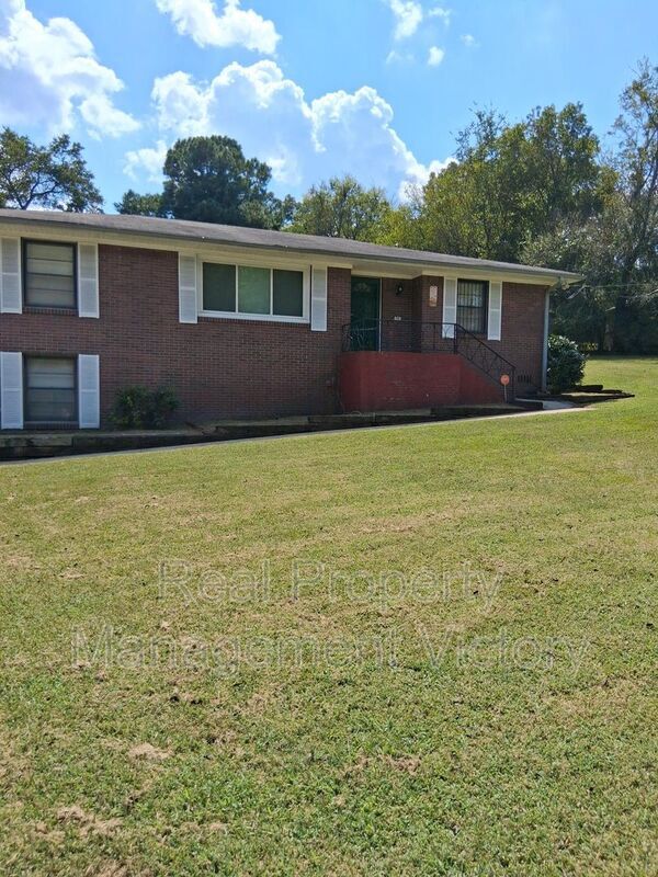 Building Photo - 409 10th Ave