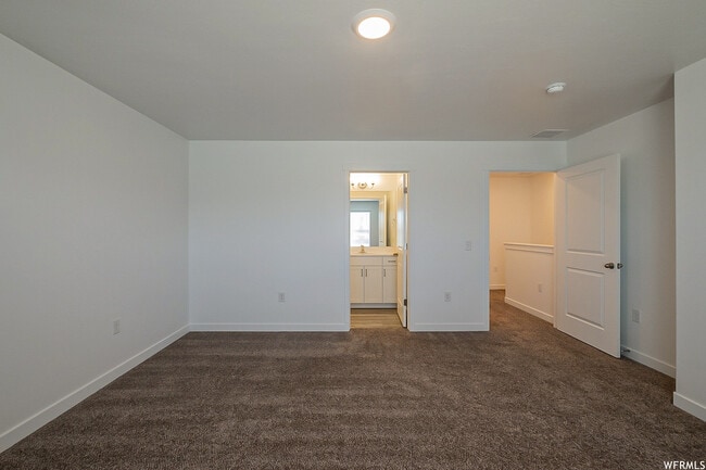 Building Photo - 580 Hal St