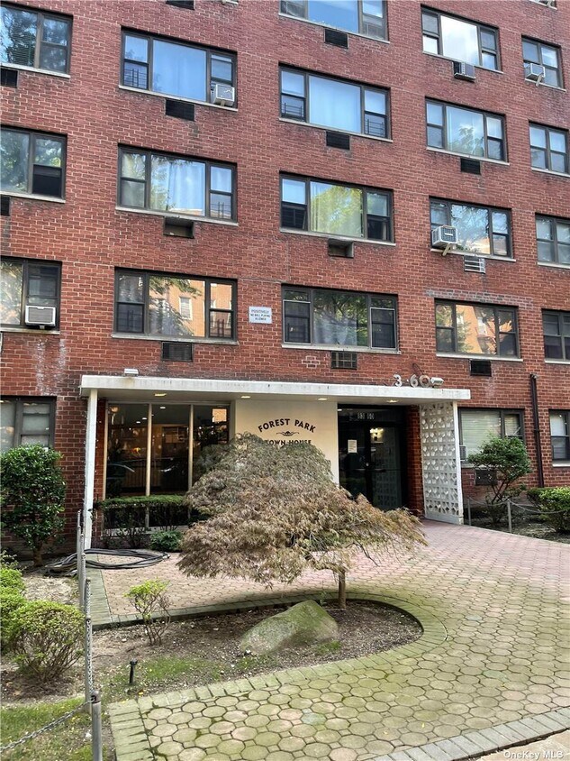 8360 118th St Unit 10J, Queens, NY 11415 Apartment for Rent in