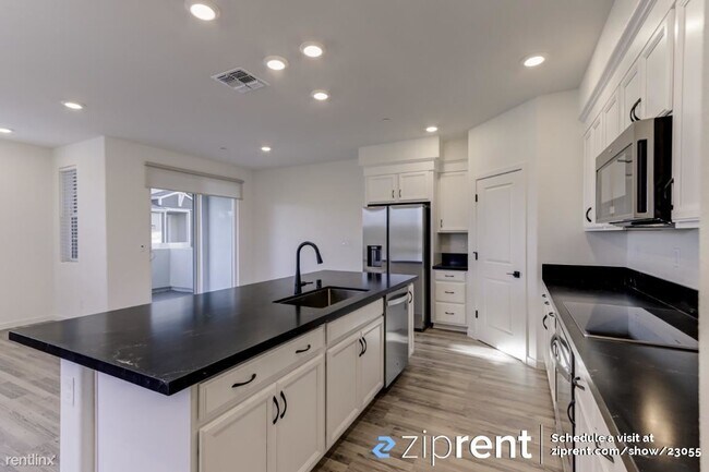 Foto del edificio - 3 br, 2.5 bath Townhome - 3051 River Trout...