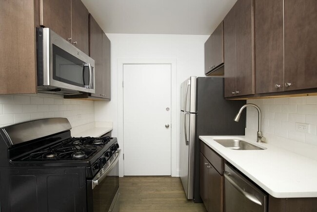 Foto del edificio - 2641 N Spaulding Ave