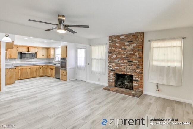 Building Photo - 4 br, 2 bath House - 12102 Brookhaven Park...