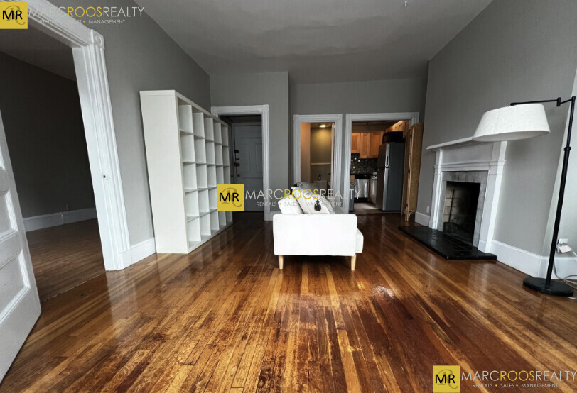 Foto principal - 873 Beacon St