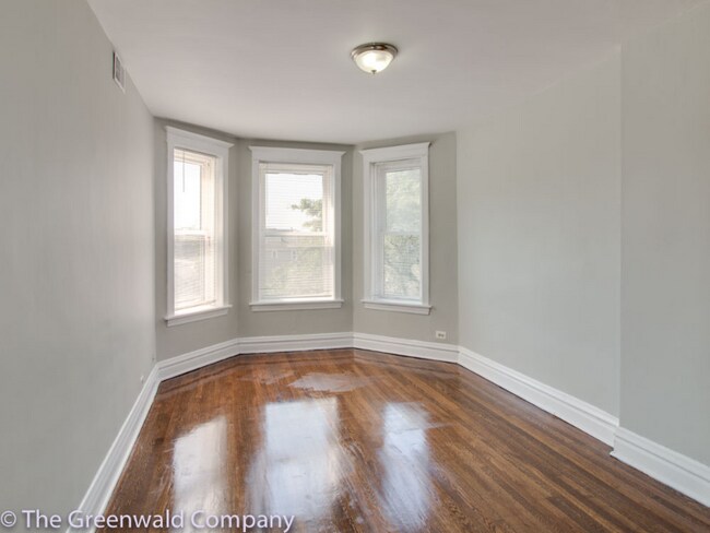 Foto del edificio - 3572 W Cortland St