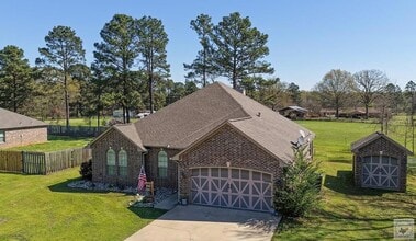 Building Photo - 181 Red Springs Rd