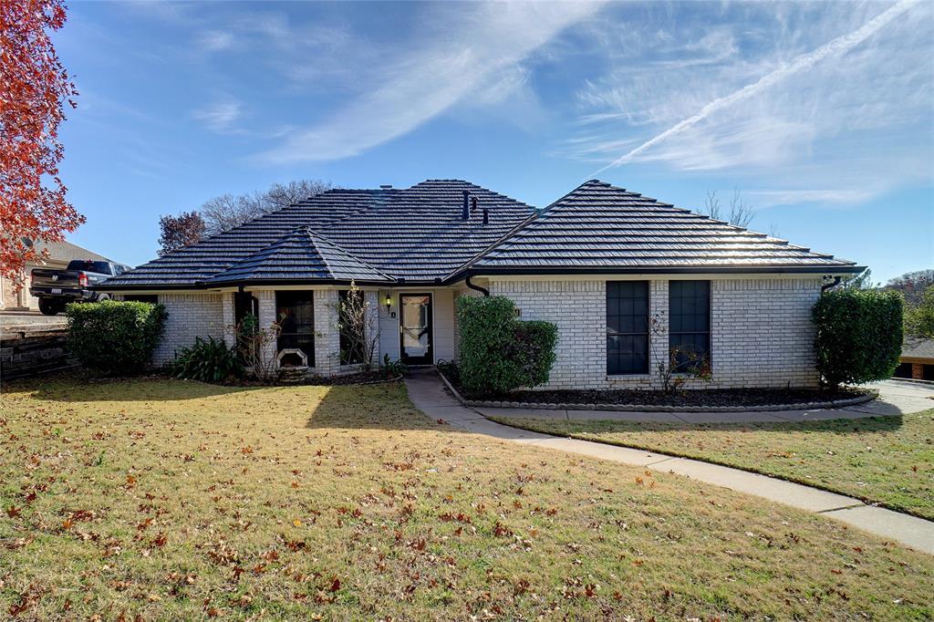 Primary Photo - 8604 Canyon Crest Rd