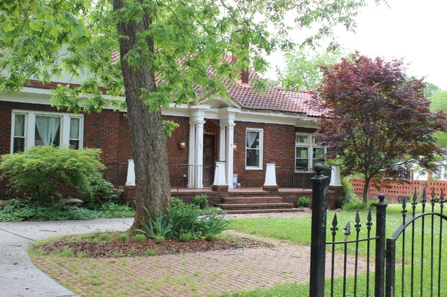 Building Photo - 787 Flat Shoals Ave SE