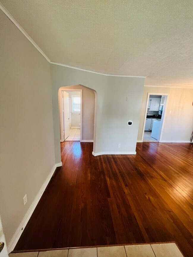 Foto del edificio - 1427 Margaret Ave