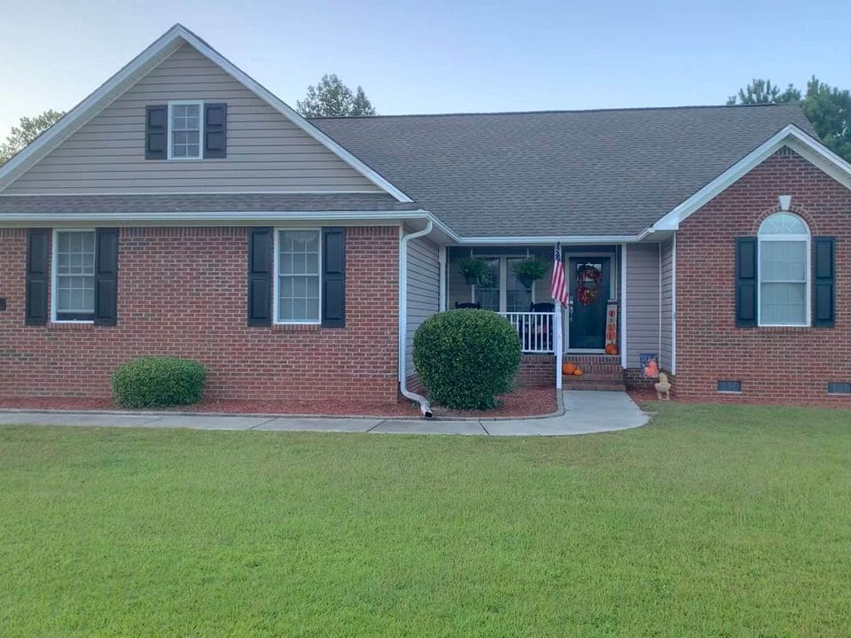 Primary Photo - 40 Eastwind Dr