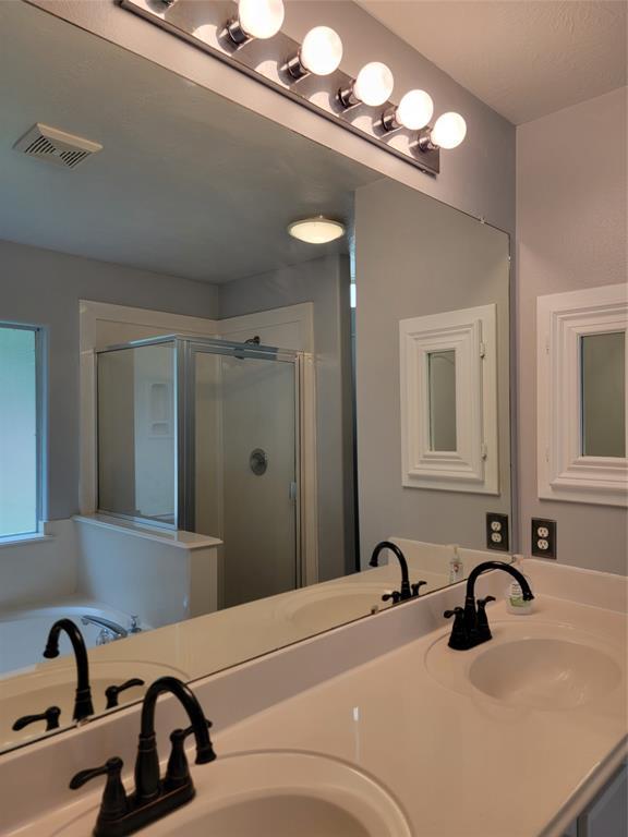 Building Photo - 5606 Postwood Green Ln