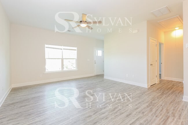 Building Photo - Enjoy living the good life in this 3 bedro...