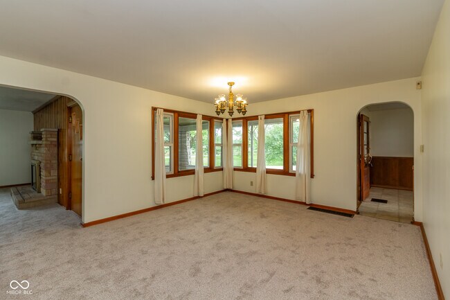 Foto del edificio - 1041 N Bluff Rd
