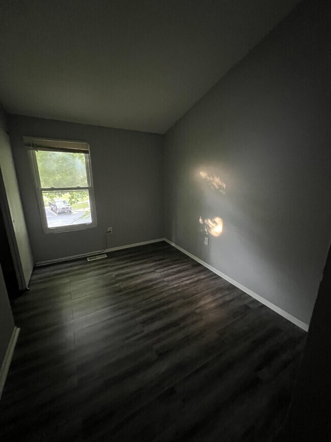 Foto del edificio - 3441 Easton Dr