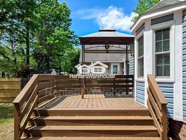 Foto del edificio - 13601 Danbury Dr