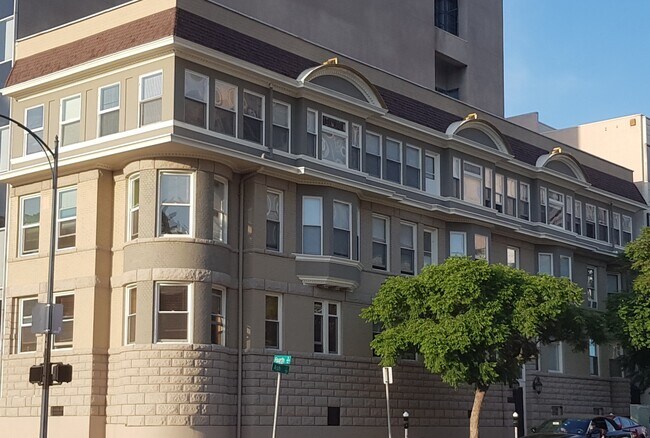 Edificio histórico - 420 Ash St