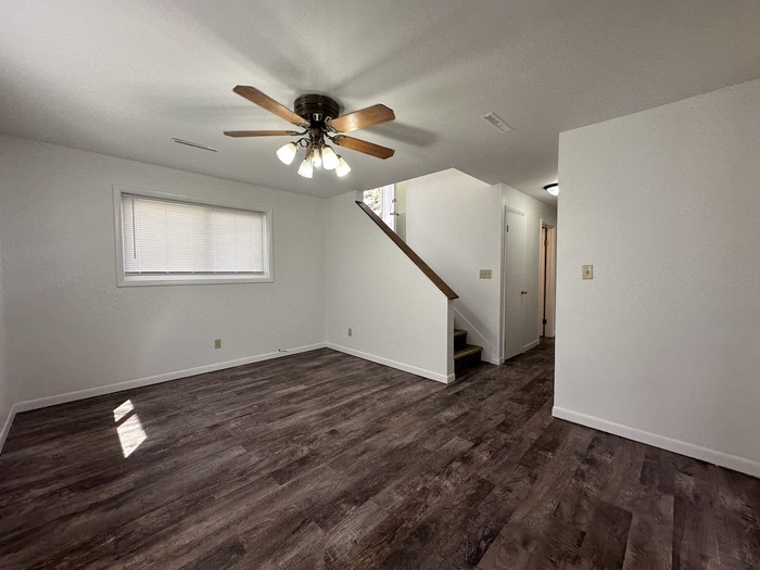 Primary Photo - 2 bedroom duplex for rent on Nazareth Rd, ...