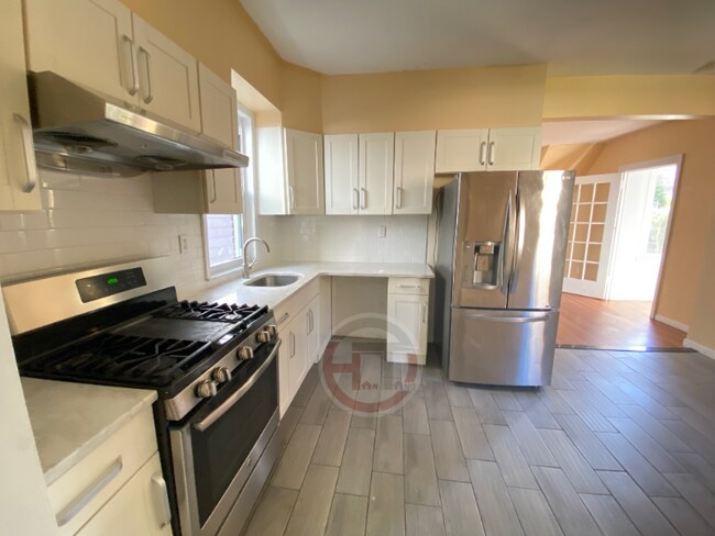Foto del edificio - 2130 Continental Ave