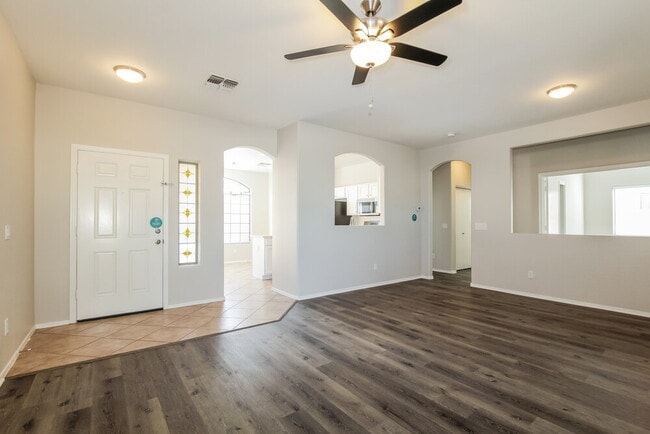 Building Photo - 13006 W Aster Dr