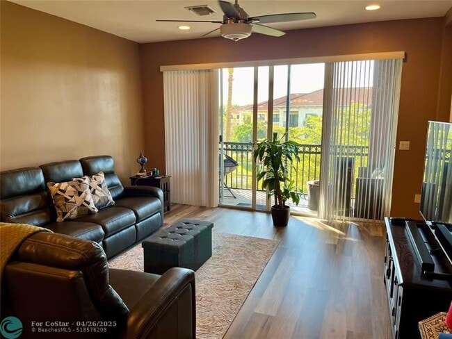 Foto del edificio - 3055 NW 126th Ave