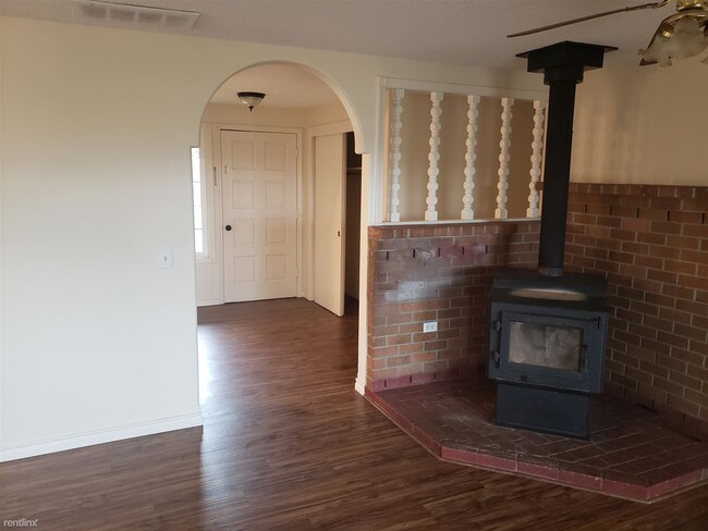 Foto del edificio - 12480 Howell Prairie Rd NE