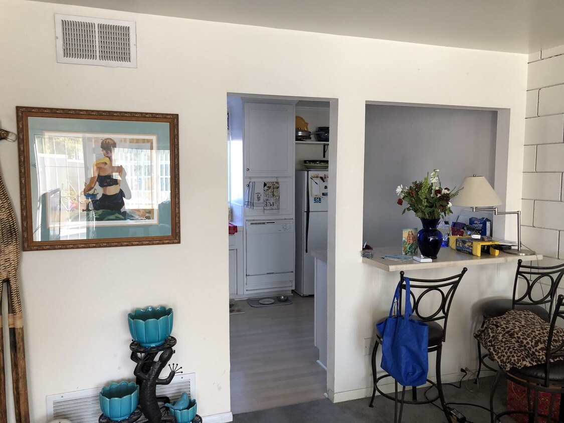 Foto principal - 8725 Mellmanor Dr