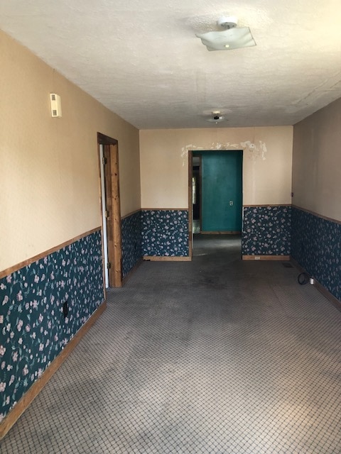Building Photo - 302 Brown St